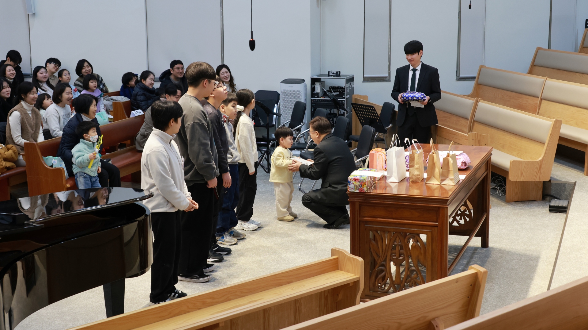 20260111교회학교 (9) 개근상.JPG